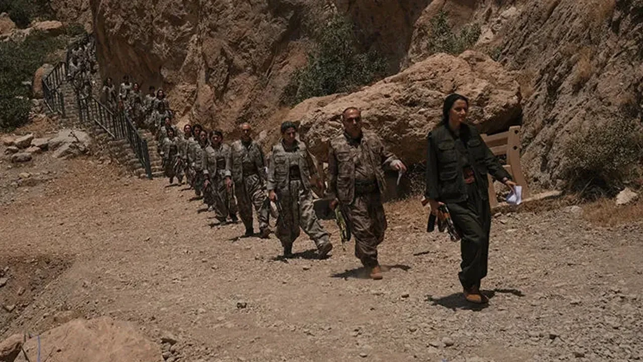 Terörsüz Türkiye sürecinde PKK silahları tamamen ne zaman bırakacak? AK Partili Galip Ensarioğlu açıkladı