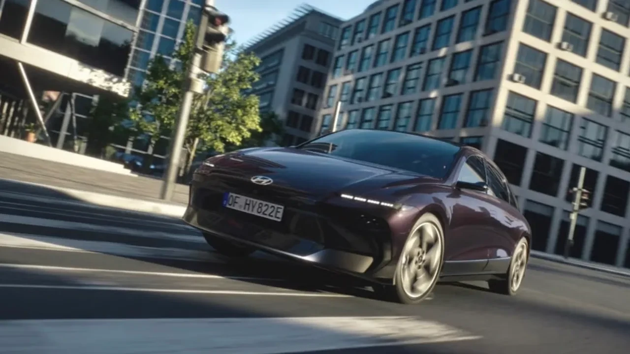Türkiye'ye geldi! Yeni Hyundai IONIQ 6 menzili, fiyatı ne kadar?