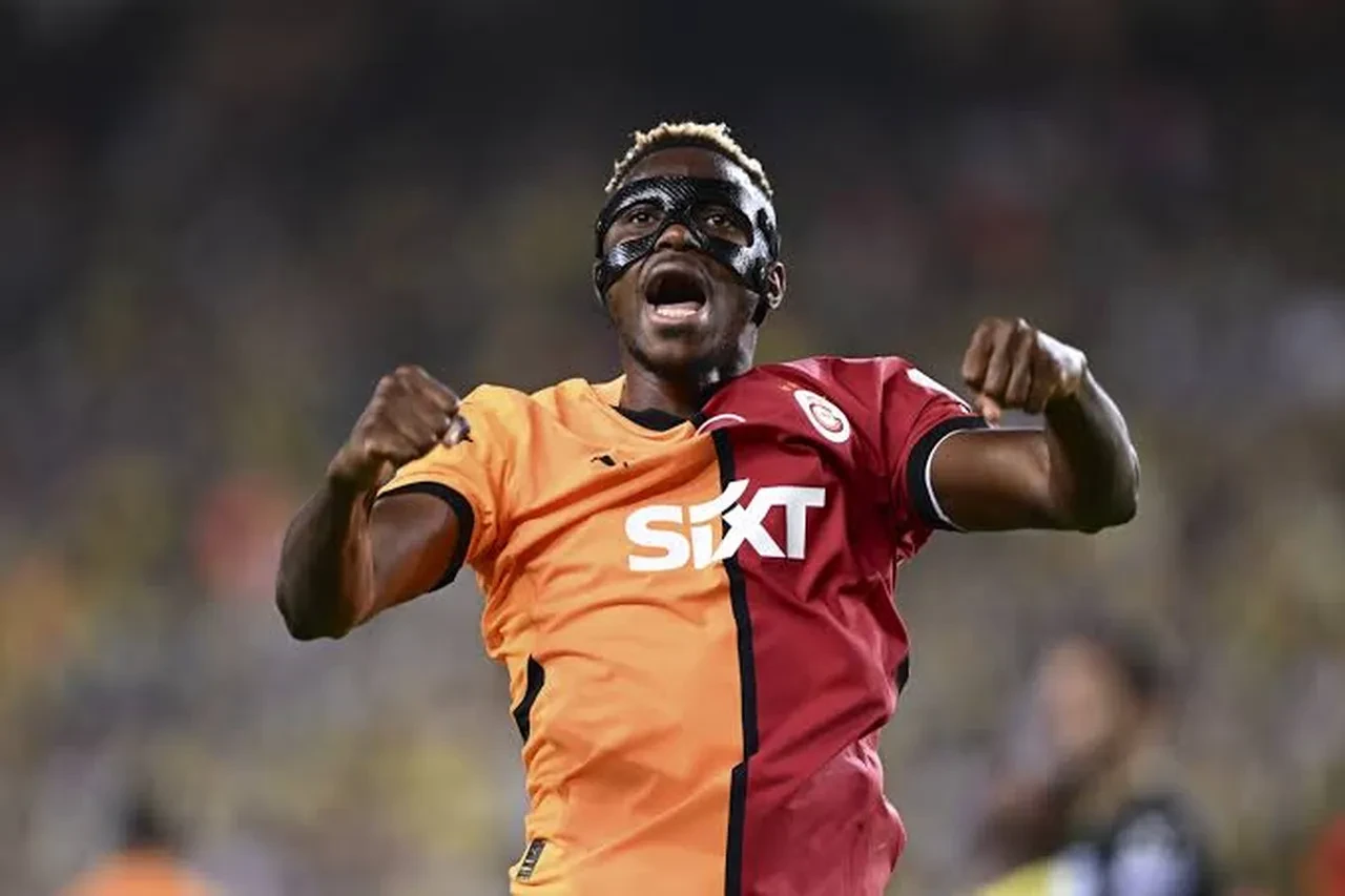 Victor Osimhen Avrupa devi için maaşında indirime gidiyor! İspanyollardan sürpriz transfer iddiası