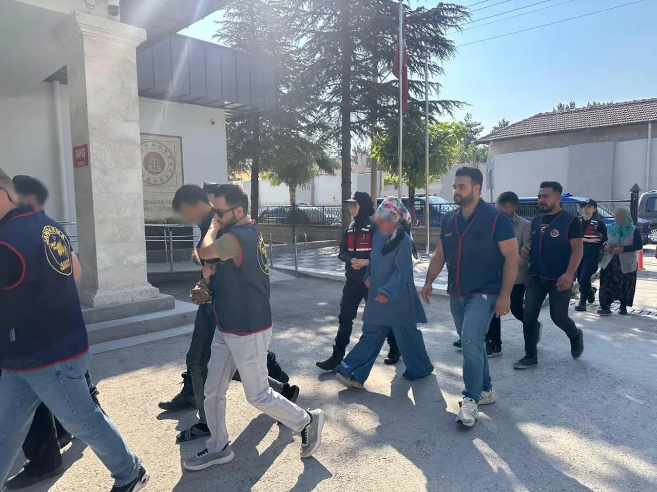 'Yüksekten düştü' denilmişti: 4 yaşındaki çocuğun cinayete kurban gittiği ortaya çıktı