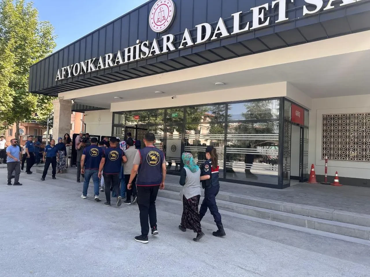 'Yüksekten düştü' denilmişti: 4 yaşındaki çocuğun cinayete kurban gittiği ortaya çıktı