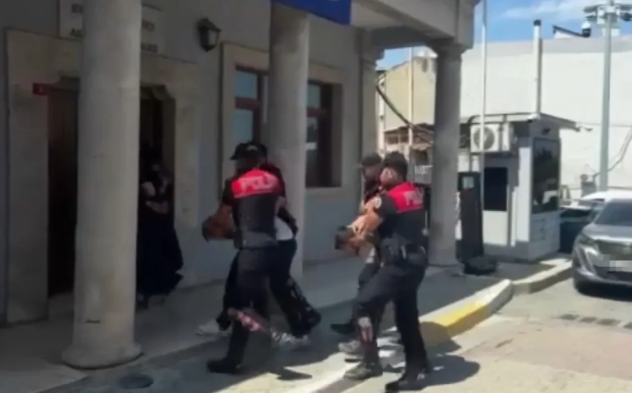 Adliyeyi silahla basacaklardı! Polislerin dikkati olası bir saldırıyı engelledi