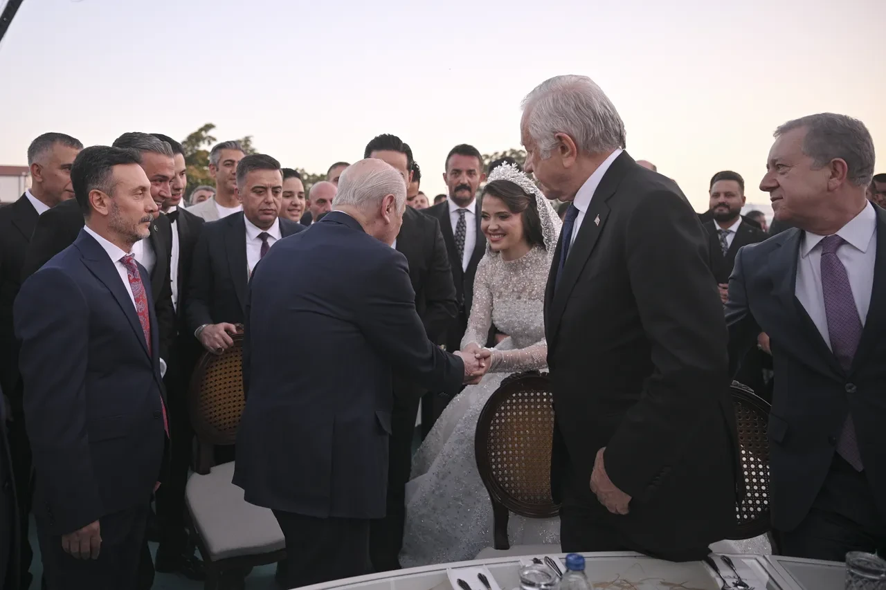 Devlet Bahçeli nikah şahidi oldu