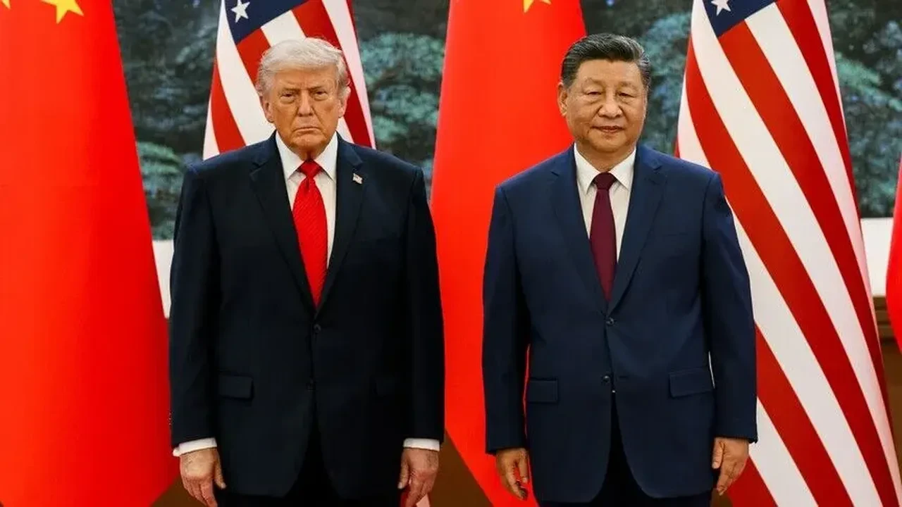 Donald Trump'tan flaş açıklamalar: İran, Çin rekabeti, kripto para ve ara seçim mesajı