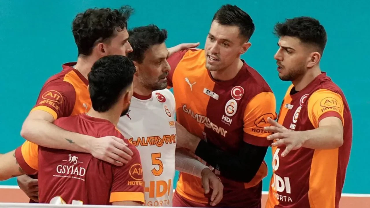 Galatasaray milli oyuncuyu transfer etti! RAMS Park tribünlerinde fotoğrafıyla gündem olmuştu