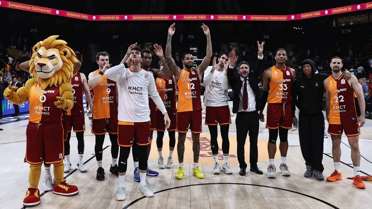 Galatasaray transferi resmen bitirdi! Cimbom yeni oyuncusunu sosyal medyadan paylaştı