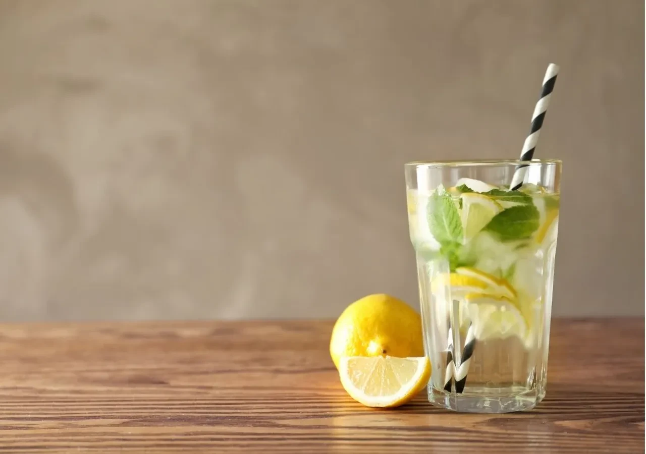 Kafelerdeki patronları çıldıracak tarifi ben buldum! Sıcak havaların vazgeçilmezi: Ferahlatan nane limon