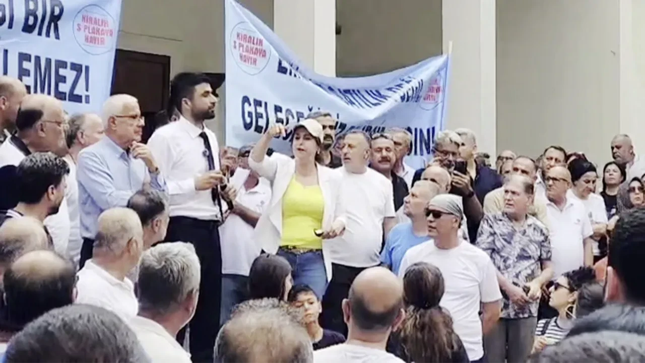 Plaka ihalesinde servisçilere biber gazlı müdahale: O anlar kamerada