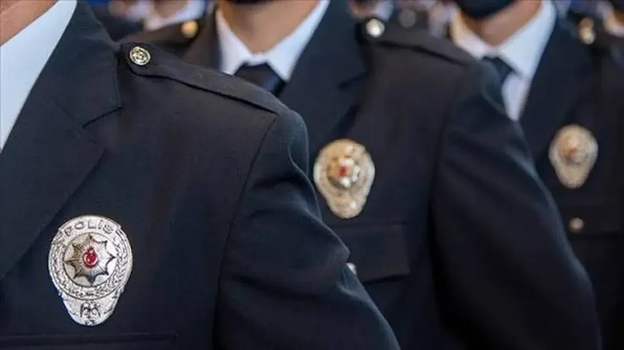 Polis olmak isteyenlere müjde! Başvurular başladı: 3 bin 250 kişi alınacak
