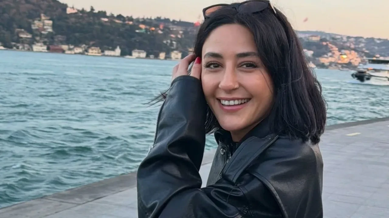 Şarkıcı Melek Mosso ücretli abonelik sistemi açmıştı! Aylık kazancı herkesi şaşırttı