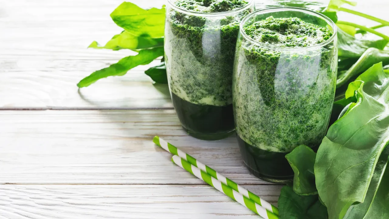 Tam bir hafta boyunca ekşi aromalı kuzu kulağı içtim! Vücudumdaki değişikliklere inanamadım