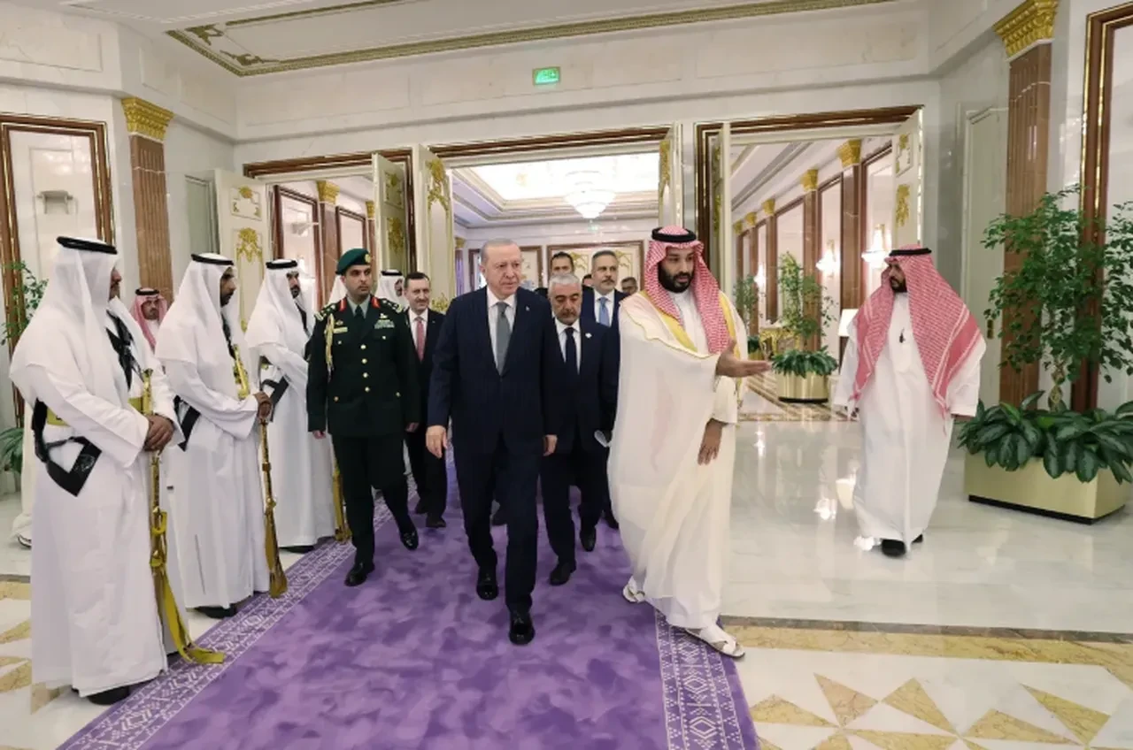 Türkiye'den Mekke Anlaşması ile Orta Doğu'ya stratejik mesaj! Cihat Yaycı'dan dikkat çeken analiz: 'İlk kez üç çok farklı kapasite...'