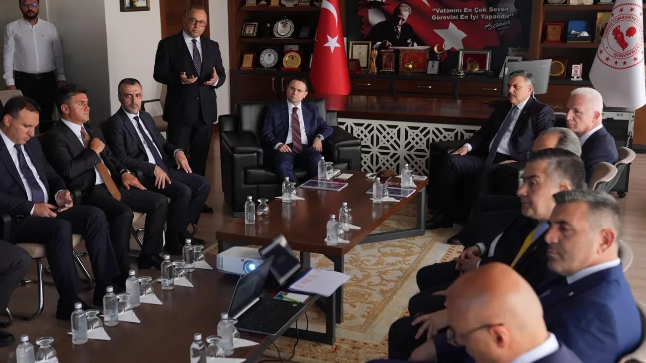Adalet Bakanı Akın Gürlek ve İçişleri Bakanı Mustafa Çiftçi'den çetelerle mücadele açıklaması: Asla meydanı boş sanmayın devlet burada