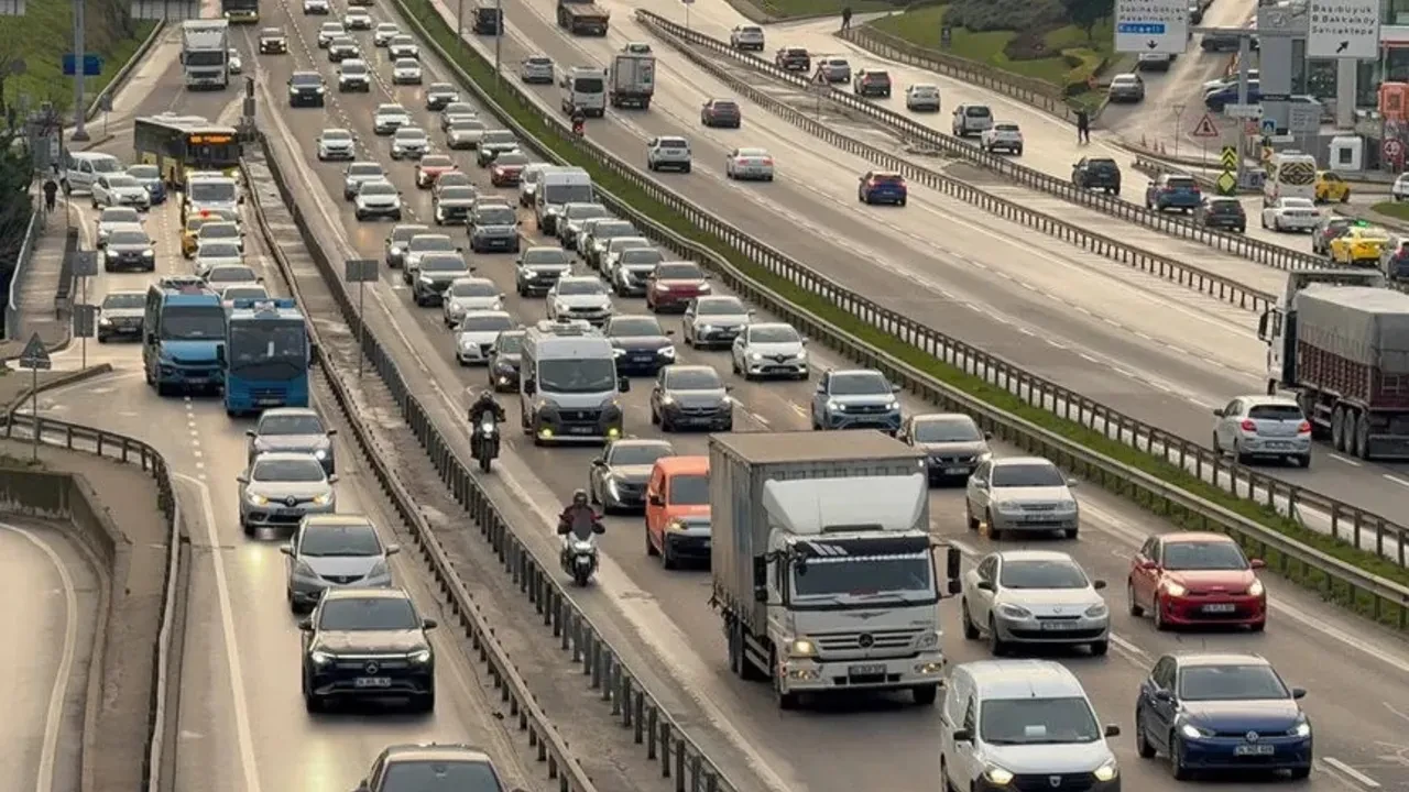 Akaryakıtta fiyatlar değişiyor! Benzine bir zam daha geliyor