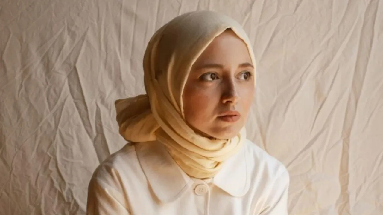 Büşra Kayıkçı kimdir? Büşra Kayıkçı kaç yaşında? Büşra Kayıkçı mesleği nedir?