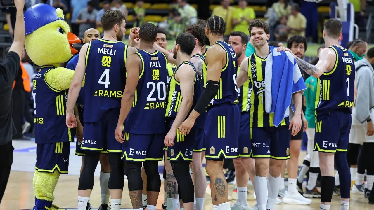 Fenerbahçe'de ayrılık resmen açıklandı! Sarı-lacivertlilerden veda paylaşımı geldi