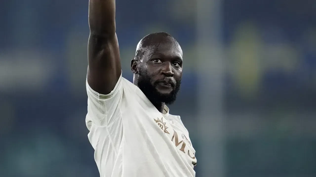 Trabzonspor'a sıcak bakmadı, Fenerbahçe'ye çok yakın! Romelu Lukaku 10 milyon euro istiyor