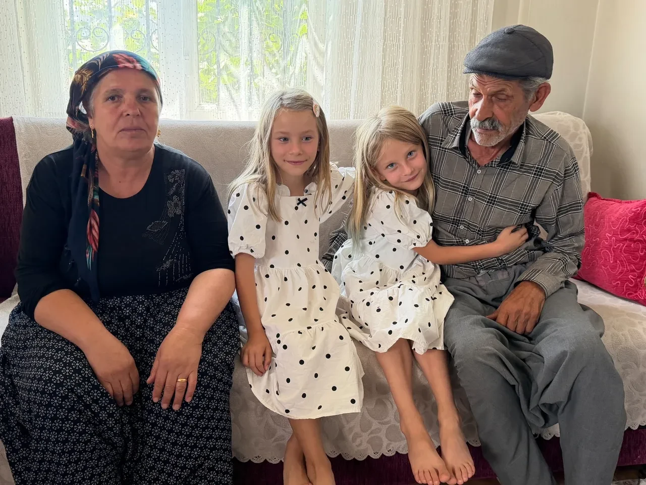 Türkiye'nin konuştuğu 34 yıl sonra ikiz kızları olan Doğan ailesine devlet el uzattı