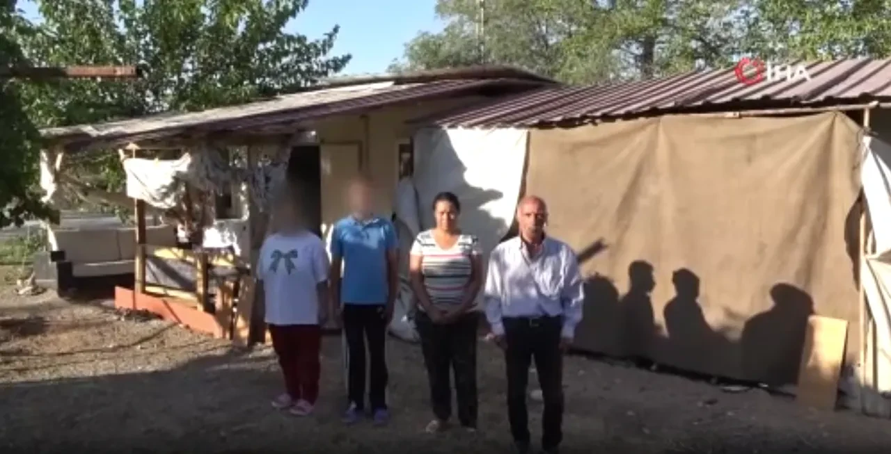 "Abonelik işlemi" dediler, ev ve araziyi aldılar: Aile komşunun bahçesindeki konteynere sığındı