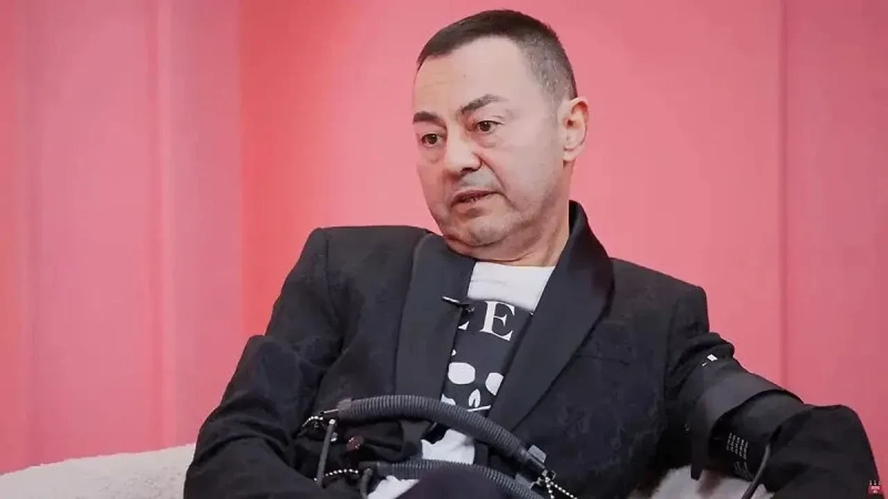 Serdar Ortaç'tan hastane çıkışı duygulandıran sözler: " Annen bile bir yere kadar bakar"