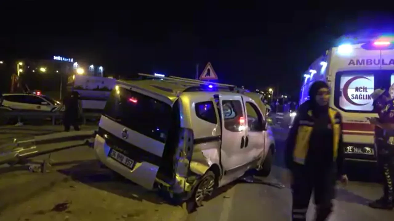 Ümraniye'de feci kaza: 4'ü ağır 6 yaralı