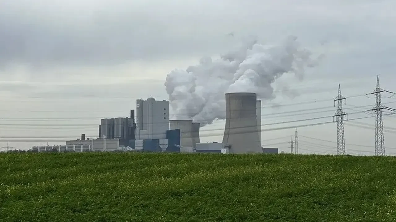 Almanya'da trafo merkezine füzelerle saldırı girişimi! Sebebi belli oldu