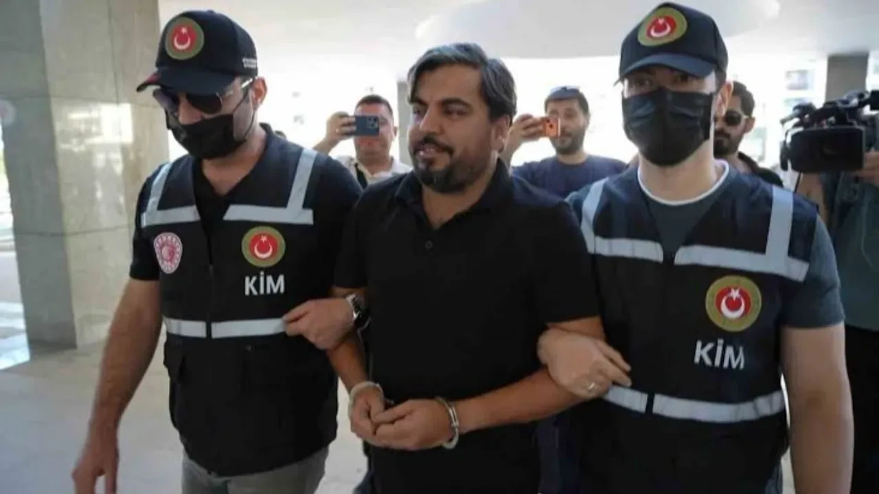 Arif Kocabıyık ‘ATM personeli’ çıktı: Konyaaltı Belediyesi’nde aylarca çalışmadan maaş almış