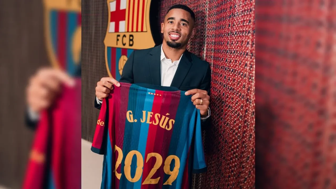 Barcelona, Gabriel Jesus'u duyurdu