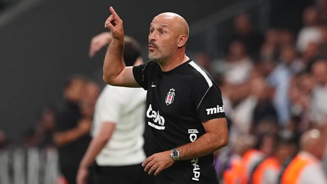 Beşiktaş'ta Italiano'dan 6-2'lik zafer yorumu! "Bu şekilde oynamaya devam edersek iyi sonuçlara ulaşacağız"