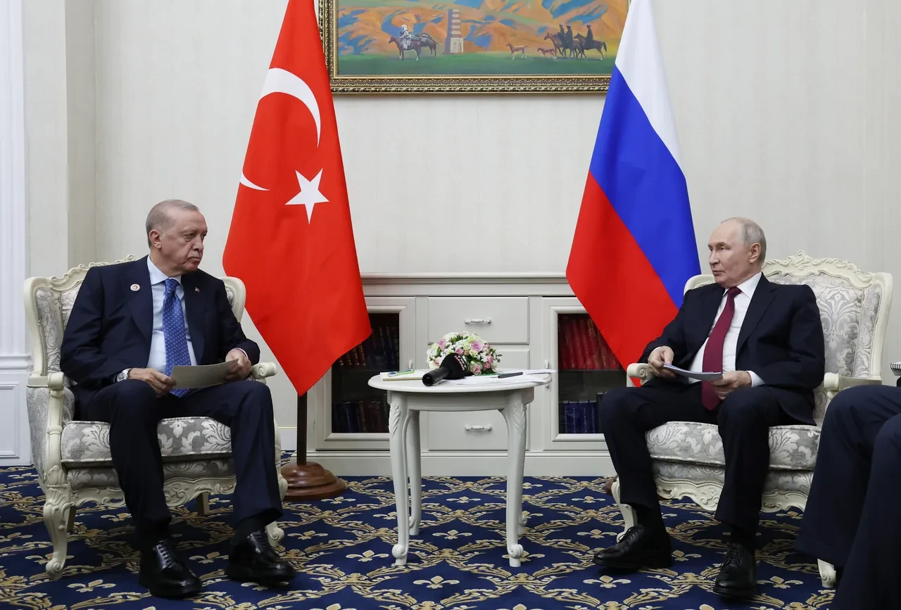 Bişkek'te Cumhurbaşkanı Erdoğan-Vladimir Putin zirvesi! İki lider birlikte duyurdu: Açılışı beraber yapacağız