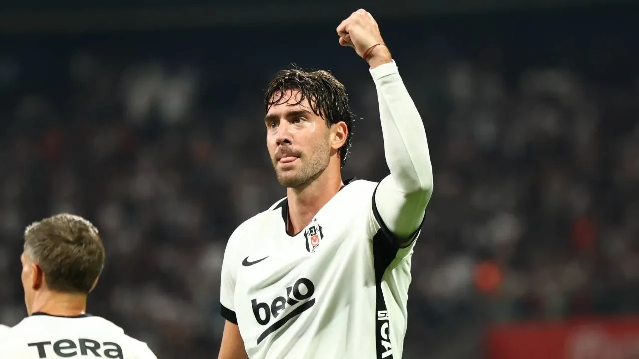 Dusan Vlahovic, 3 golle "merhaba" dedi! Sırp golcü evinde siftah yaptı