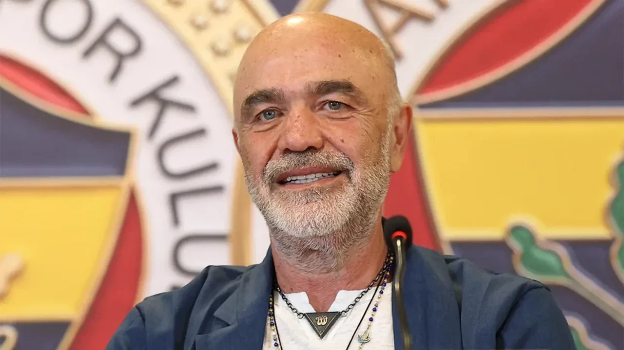 Fenerbahçe'de 4 ayrılık birden! Cihan Kamer isimleri tek tek açıkladı