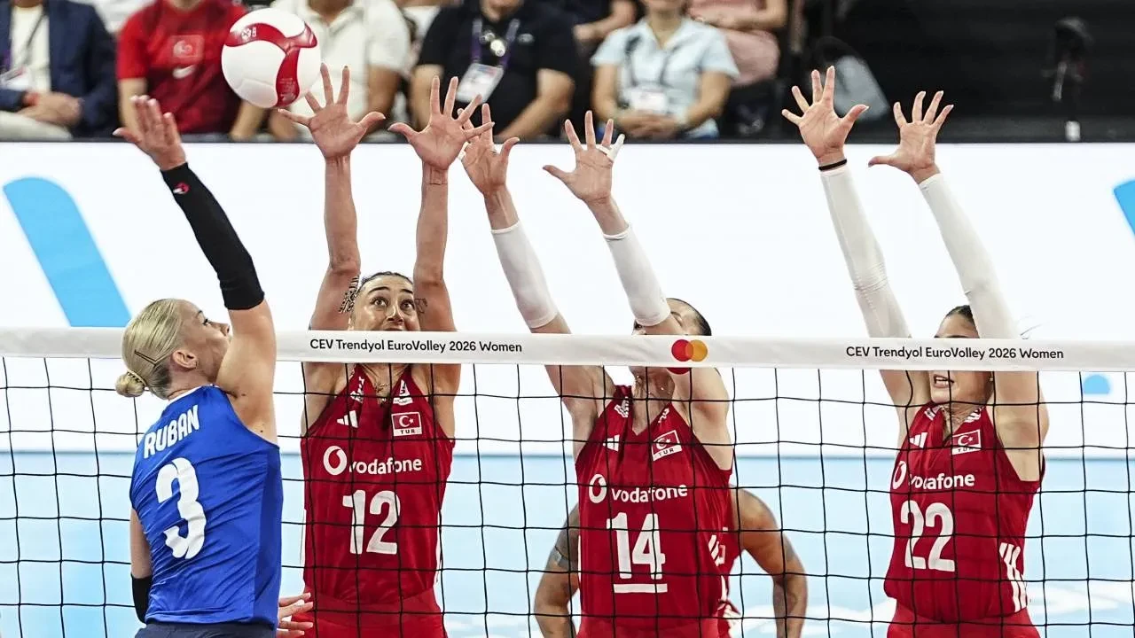 Filenin Sultanları çeyrek finale yükseldi! Türkiye, Azerbaycan'ı 3-0 yendi