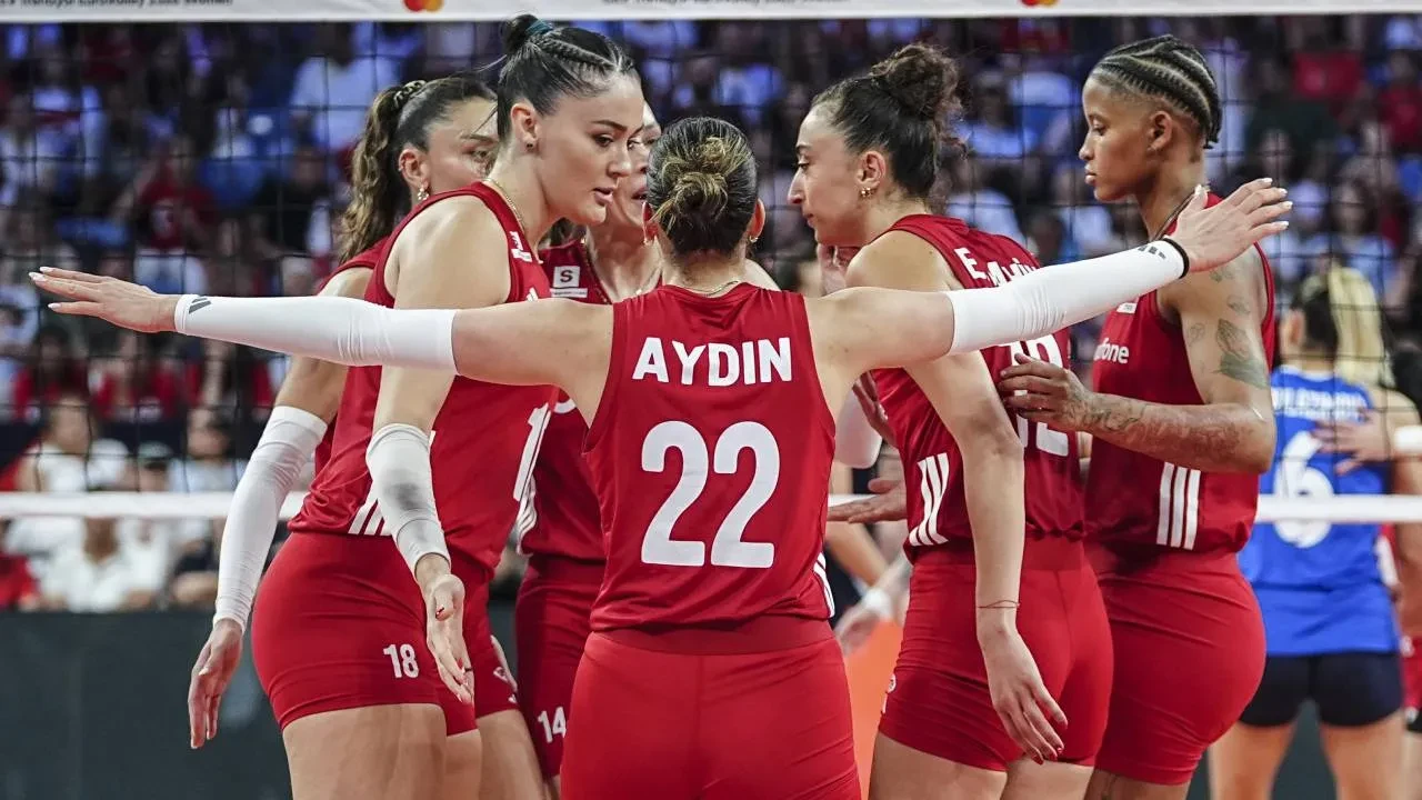 Filenin Sultanları çeyrek finale yükseldi! Türkiye, Azerbaycan'ı 3-0 yendi