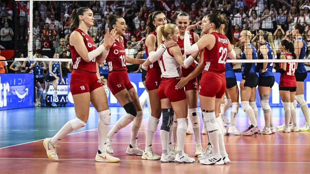 Filenin Sultanları çeyrek finale yükseldi! Türkiye, Azerbaycan'ı 3-0 yendi
