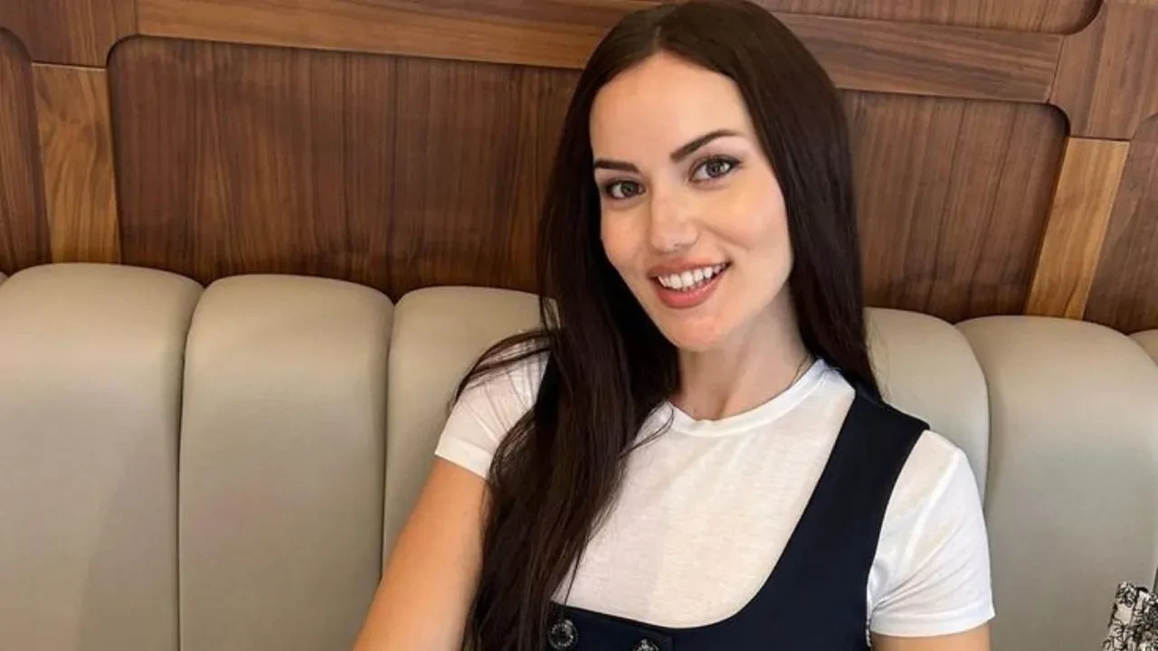 Görümcesinin düğününe gitmeyen Fahriye Evcen’den manidar paylaşım!