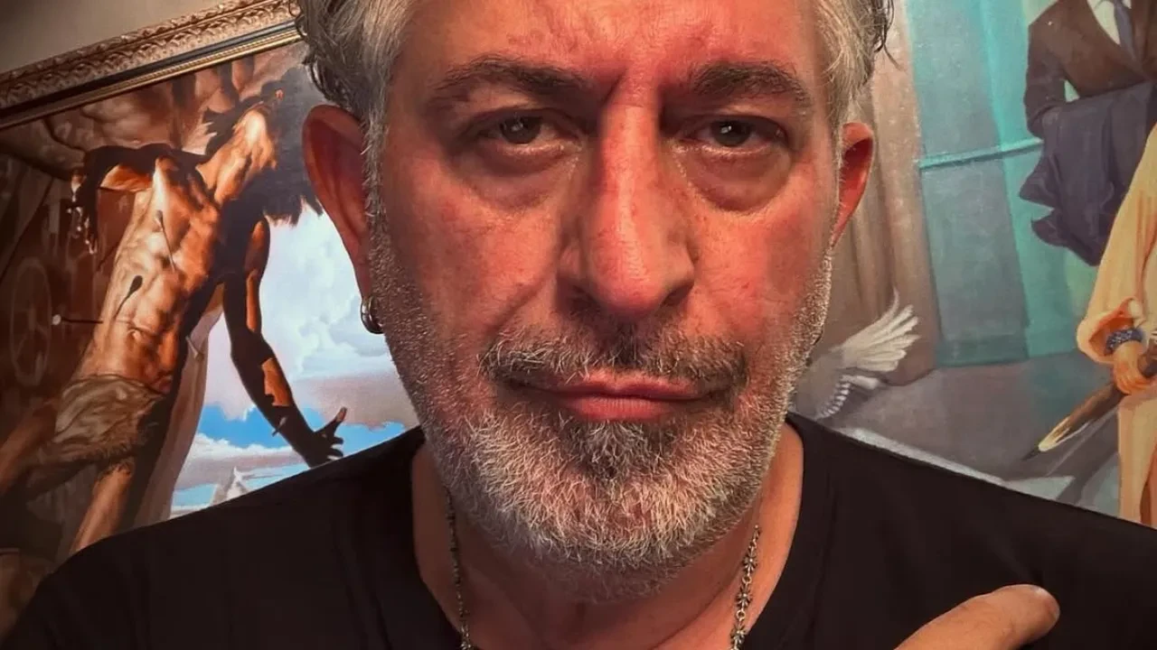 Kalp krizi geçiren Cem Yılmaz'dan aile boyu ilk paylaşım! Ayaklarındaki şişlik dikkat çekti