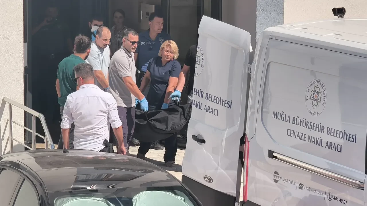 Muğla'da dehşet: Barışma bahanesiyle geldiği evde eski sevgilisini öldürüp canına kıydı