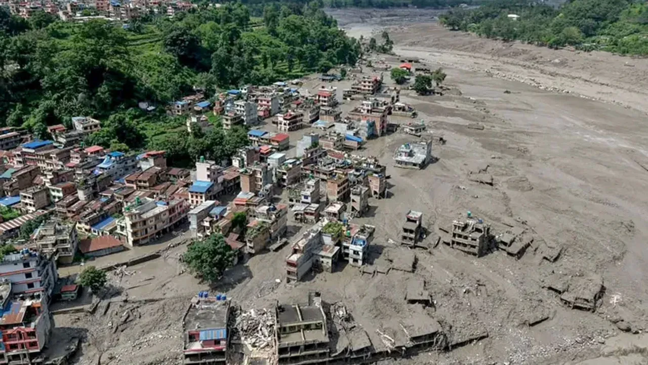 Nepal’deki acı bilanço her gün ağırlaşıyor: Can kaybı 1050’ye yükseldi, binlerce kişi hala kayıp