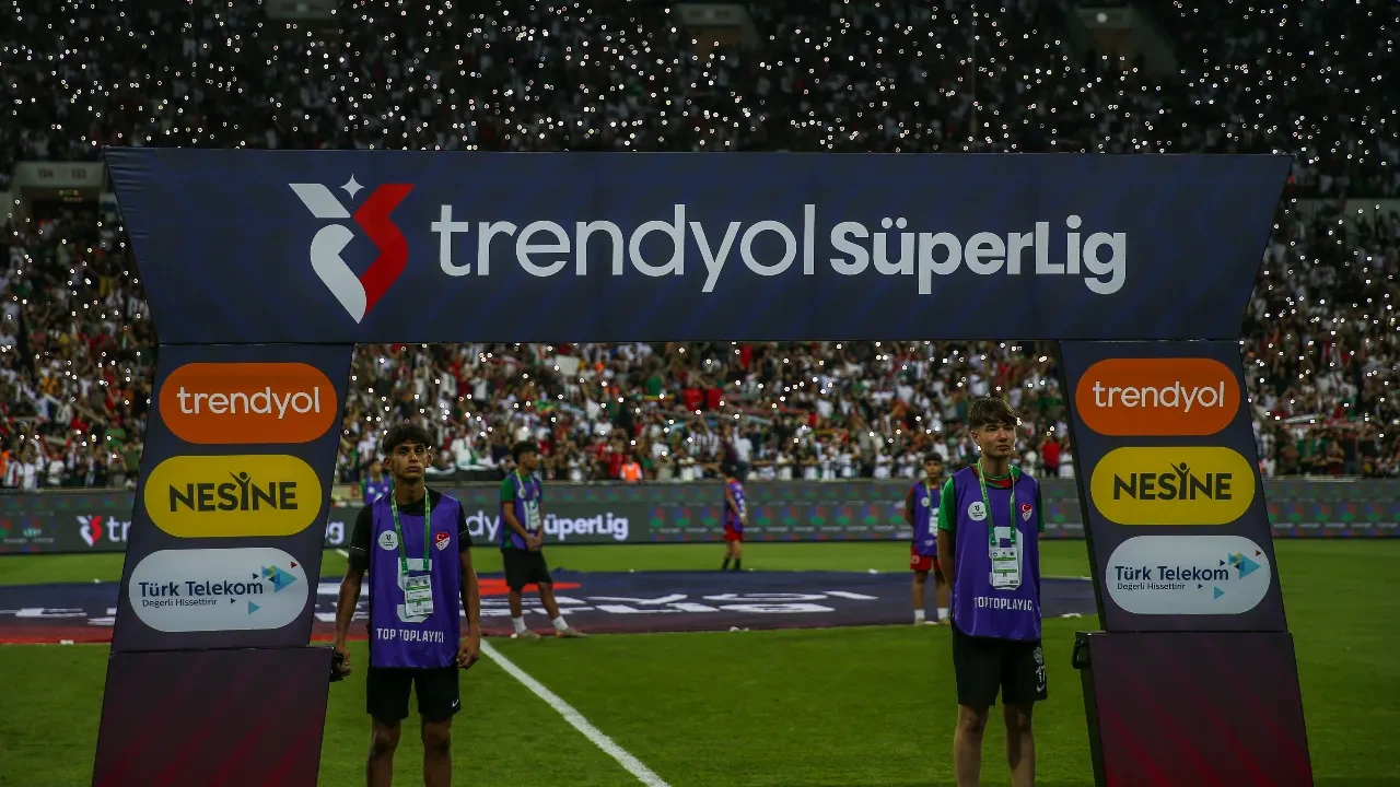 Süper Lig'de 11 takım PFDK'ye sevk edildi