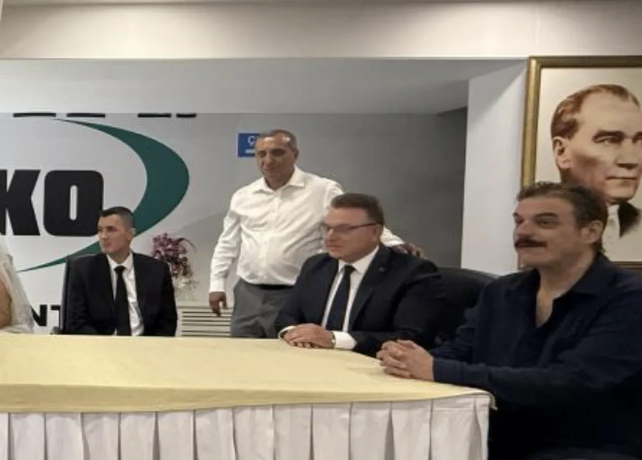 Zor günleri atlatan Ufuk Özkan sağlığına kavuştu! Nikah şahidi olduğu anlar sevindirdi
