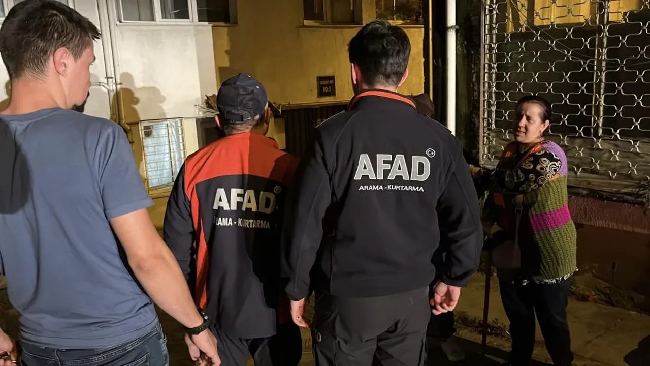 Bolu'da sokaktaki sinek ilaçlaması sonrası yaşlı kadın ve 2 sağlık çalışanı fenalaştı