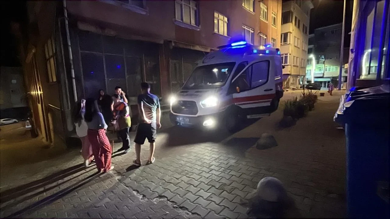 Bolu'da sokaktaki sinek ilaçlaması sonrası yaşlı kadın ve 2 sağlık çalışanı fenalaştı