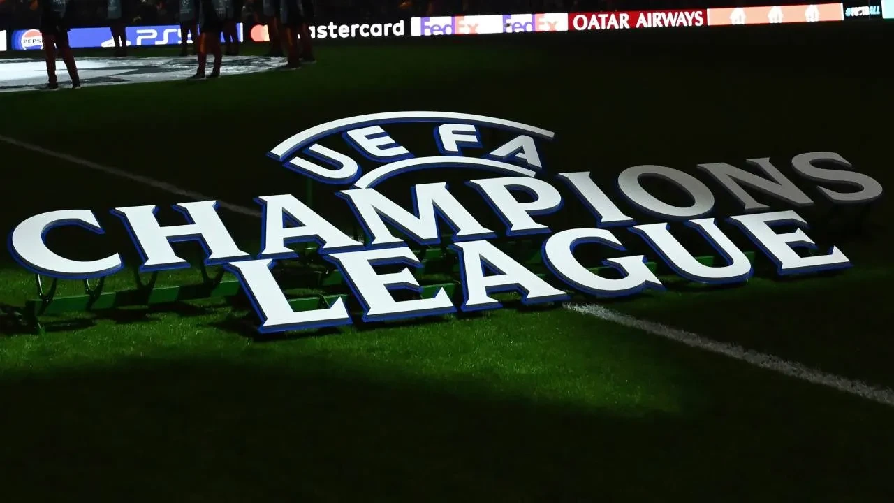 CANLI MAÇ ANLATIMI | Fenerbahçe ile Roma Şampiyonlar Ligi'nde karşılaşıyor