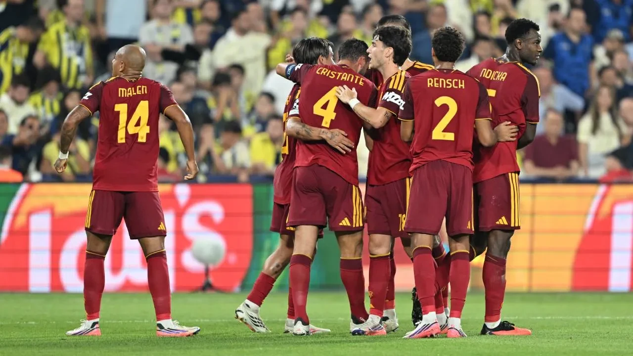 Fenerbahçe, Roma'yı geçemedi! Sarı-lacivertliler, Şampiyonlar Ligi'ne beraberlikle başladı