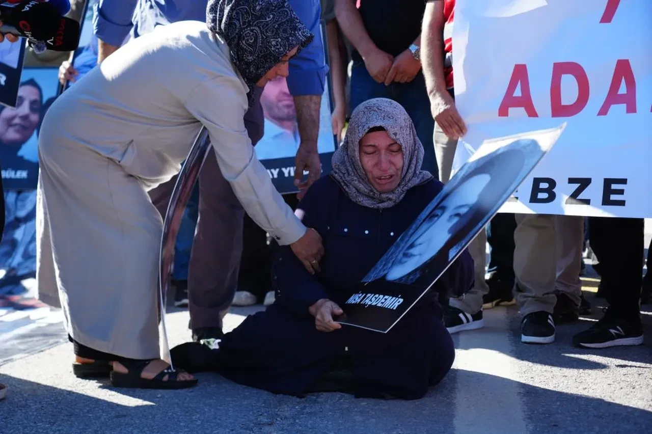 Dilovası'ndaki parfüm fabrikası yangını davasında 2 zabıta müdür vekili tutuklandı, 4 sanık tahliye edildi