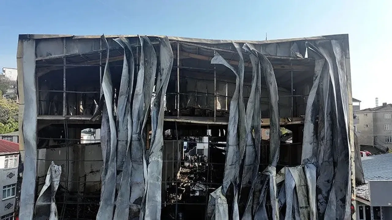 Dilovası'ndaki parfüm fabrikası yangını davasında 2 zabıta müdür vekili tutuklandı, 4 sanık tahliye edildi