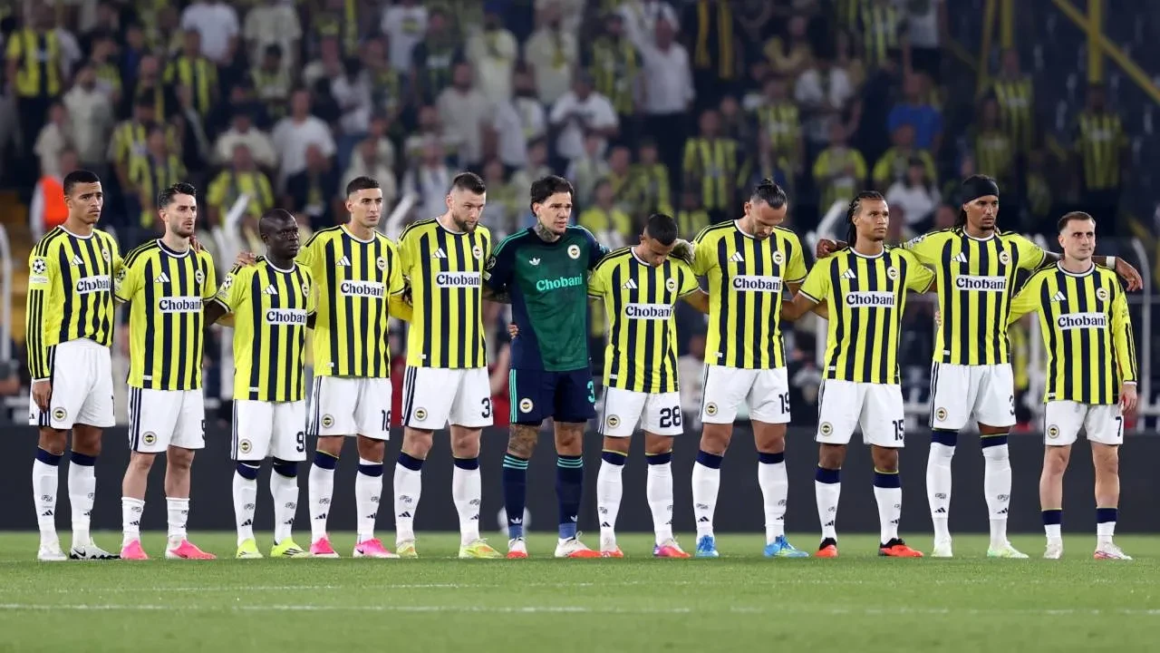 Fenerbahçe, Roma'yı geçemedi! Sarı-lacivertliler, Şampiyonlar Ligi'ne beraberlikle başladı