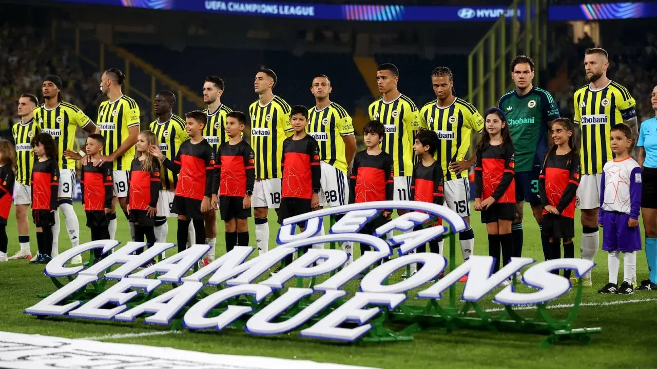 Fenerbahçe, Roma'yı geçemedi! Sarı-lacivertliler, Şampiyonlar Ligi'ne beraberlikle başladı
