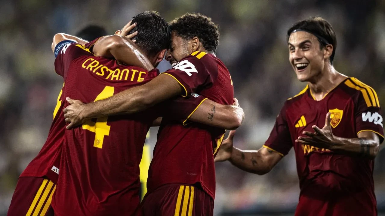 Fenerbahçe, Roma'yı geçemedi! Sarı-lacivertliler, Şampiyonlar Ligi'ne beraberlikle başladı